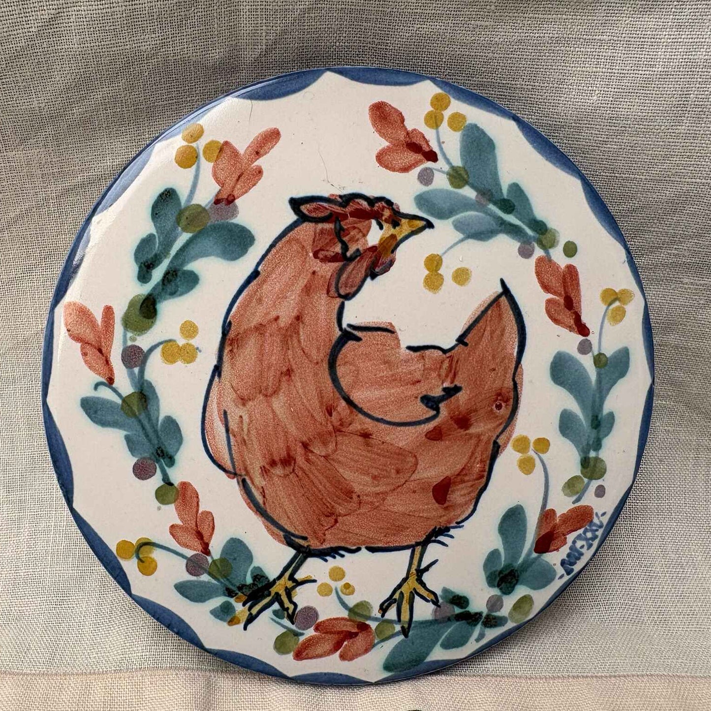 Handmade Ceramic 6" Mat - Mistletoe Hen in Coral Teal